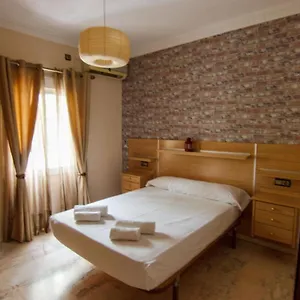 Rentalsevilla Centrico Apartamento Junto Al Guadalquivir Con Parking Coche Mediano Sevilla